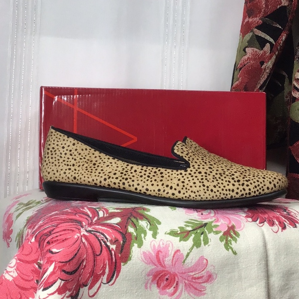 🐆 Aerosoles ‘Betunia’ Spotted Tan and Black Leather Slip-On Flats Sz 9.5